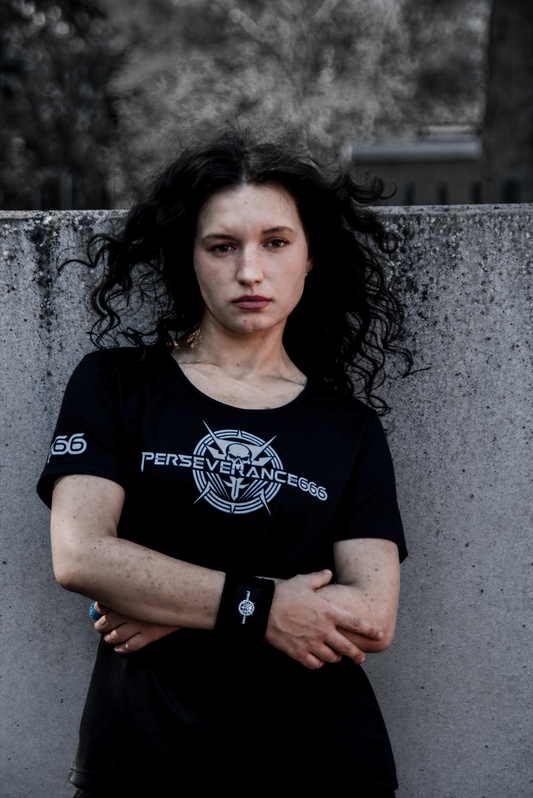 Woman Tee Shirt - Gray Metal Powered