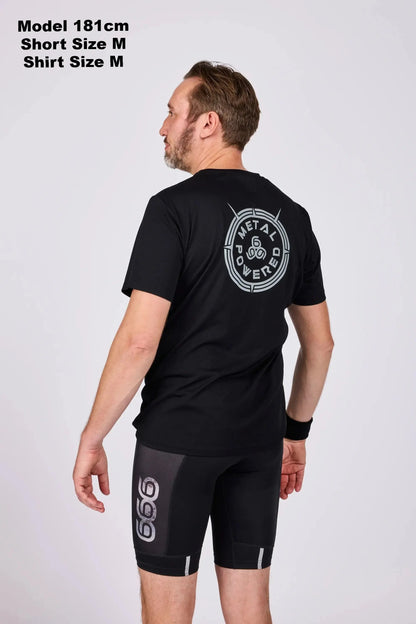 Model : 181cm - Shirt & Short size M